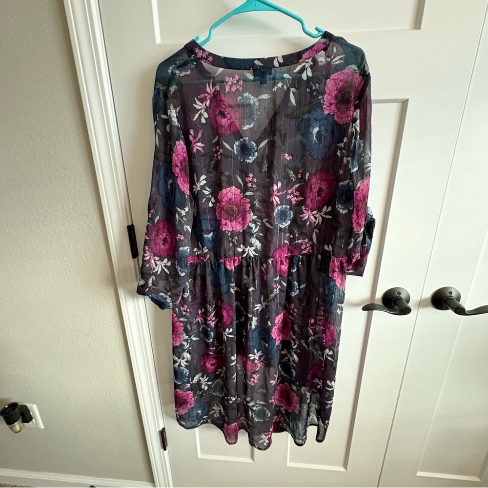Torrid floral chiffon dress size 1, long sleeve, flowy,   dress, sheer overlay - Picture 6 of 6